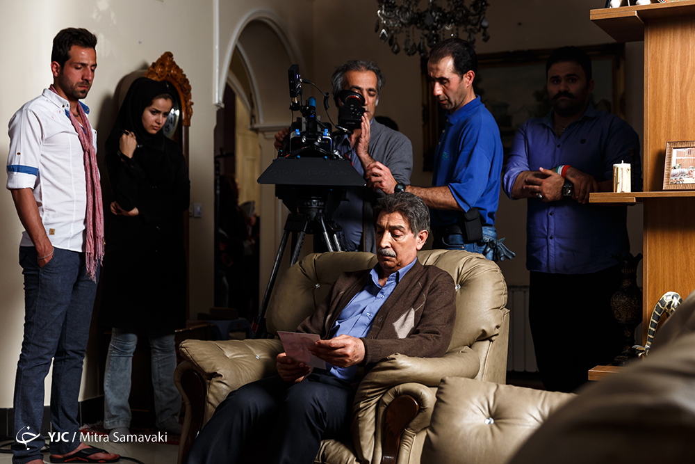 محمود‌ پاک‌نیت در پشت صحنه سریال تلویزیونی پریا