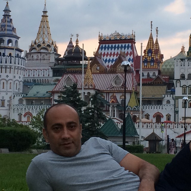 تصویری شخصی از عارف لرستانی، بازیگر و کارگردان سینما و تلویزیون