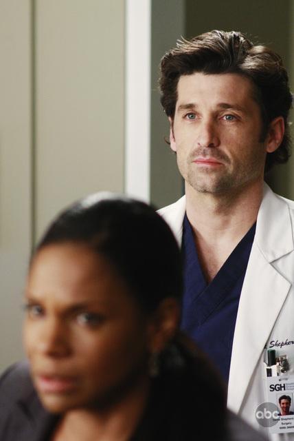 Audra McDonald در صحنه سریال تلویزیونی آناتومی گری به همراه Patrick Dempsey