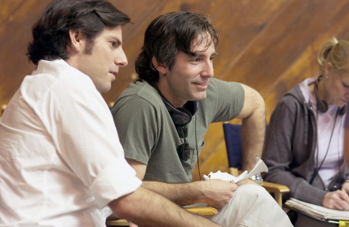 Paul Weitz در صحنه فیلم سینمایی گروه بیانکونری به همراه Chris Weitz