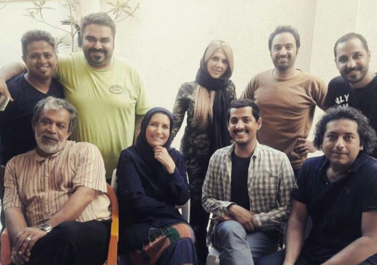 امین گلستانه در پشت صحنه سریال تلویزیونی بازگشت به همراه کاوه خداشناس، حسن پورشیرازی و فریبا کوثری