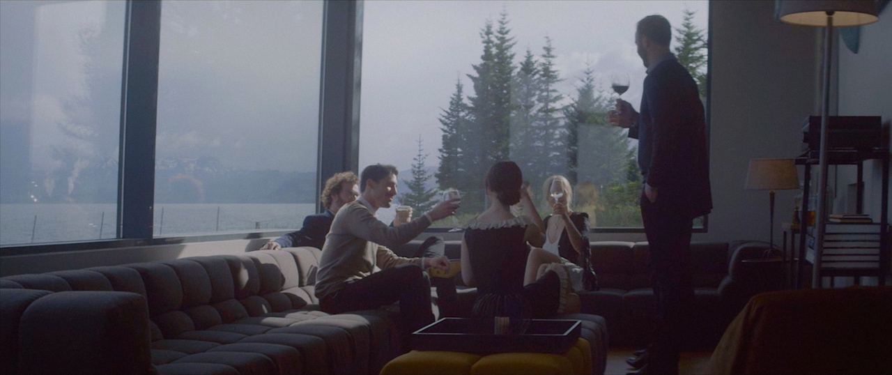 Sveinn Ólafur Gunnarsson در صحنه فیلم سینمایی Autumn Lights به همراه Snorri Engilbertsson، Salóme Gunnarsdóttir، Marta Gastini و Guy Kent