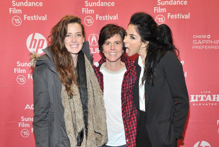 Tig Notaro در صحنه فیلم سینمایی I Smile Back به همراه Stephanie Allynne و Sarah Silverman