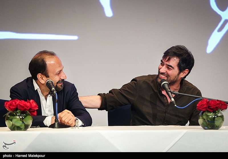 اصغر فرهادی در نشست خبری فیلم سینمایی فروشنده به همراه سید‌شهاب حسینی