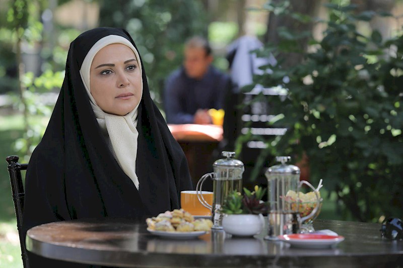 کمند امیرسلیمانی در صحنه سریال تلویزیونی نوار زرد