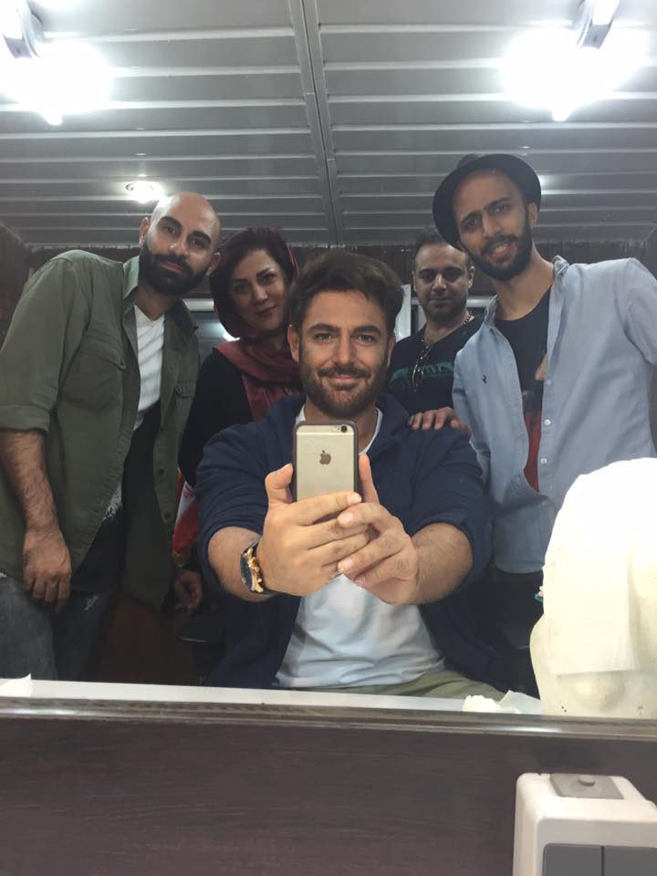 محمدرضا گلزار در تست گريم سریال شبکه نمایش خانگی عاشقانه