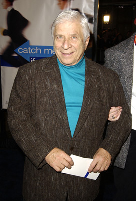 المر برنستاین در صحنه فیلم سینمایی اگه می تونی منو بگیر