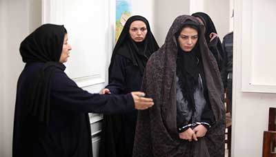  فیلم سینمایی هیس! دخترها فریاد نمی زنند به کارگردانی پوران درخشنده