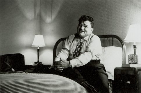 Jon Polito در صحنه فیلم سینمایی مردی که آن جا نبود