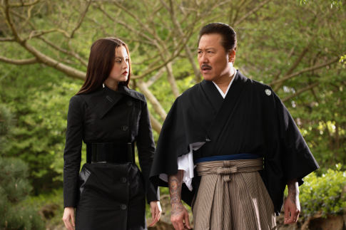 Ryo Ishibashi در صحنه فیلم سینمایی جنگ به همراه Devon Aoki