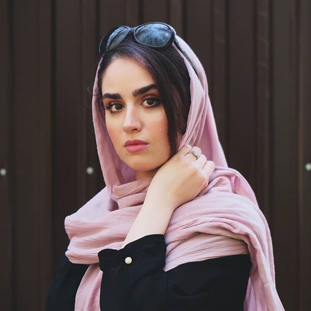 تصویری شخصی از هانیه غلامی، بازیگر سینما و تلویزیون