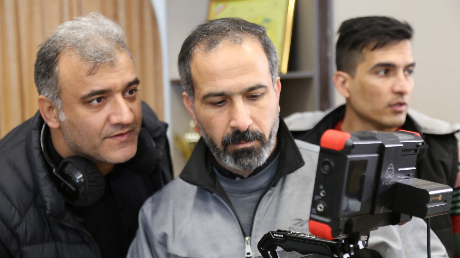 تصویری از مصطفی معارف‌وند سینما و تلویزیون در پشت صحنه یکی از آثارش