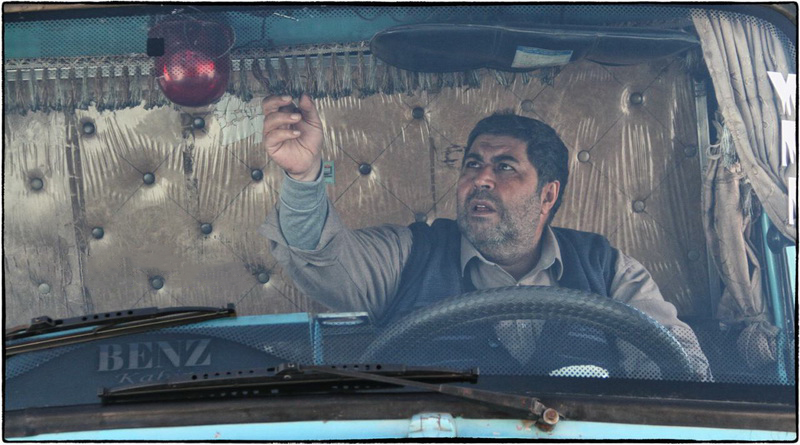 فرهاد اصلانی در صحنه فیلم سینمایی ماجان