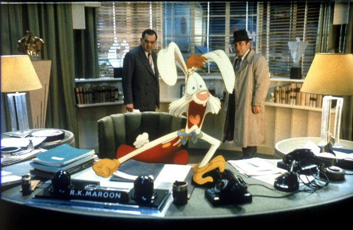 باب هاسکینز در صحنه فیلم سینمایی چه کسی برای راجر رابیت پاپوش دوخت؟ به همراه Alan Tilvern و Charles Fleischer