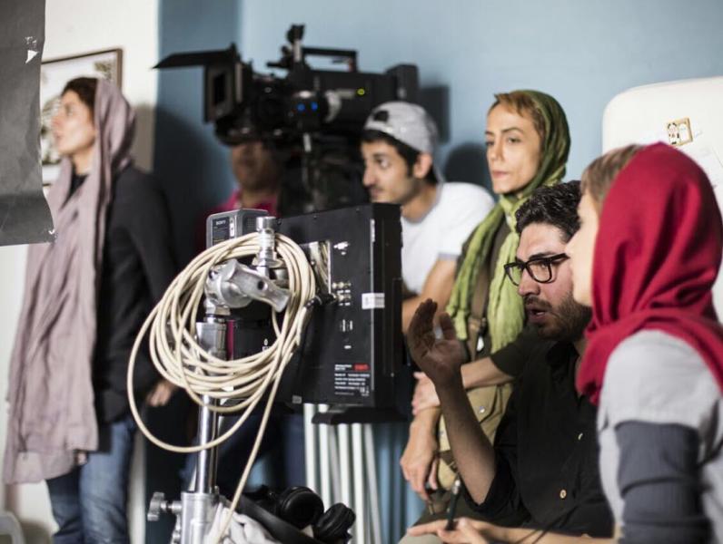 لیلا حاتمی در پشت صحنه فیلم سینمایی من به همراه معین‌رضا مطلبی
