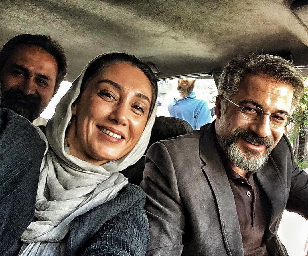 امیر آقایی در پشت صحنه فیلم سینمایی بدون تاریخ بدون امضاء به همراه هدیه تهرانی و وحید جلیلوند