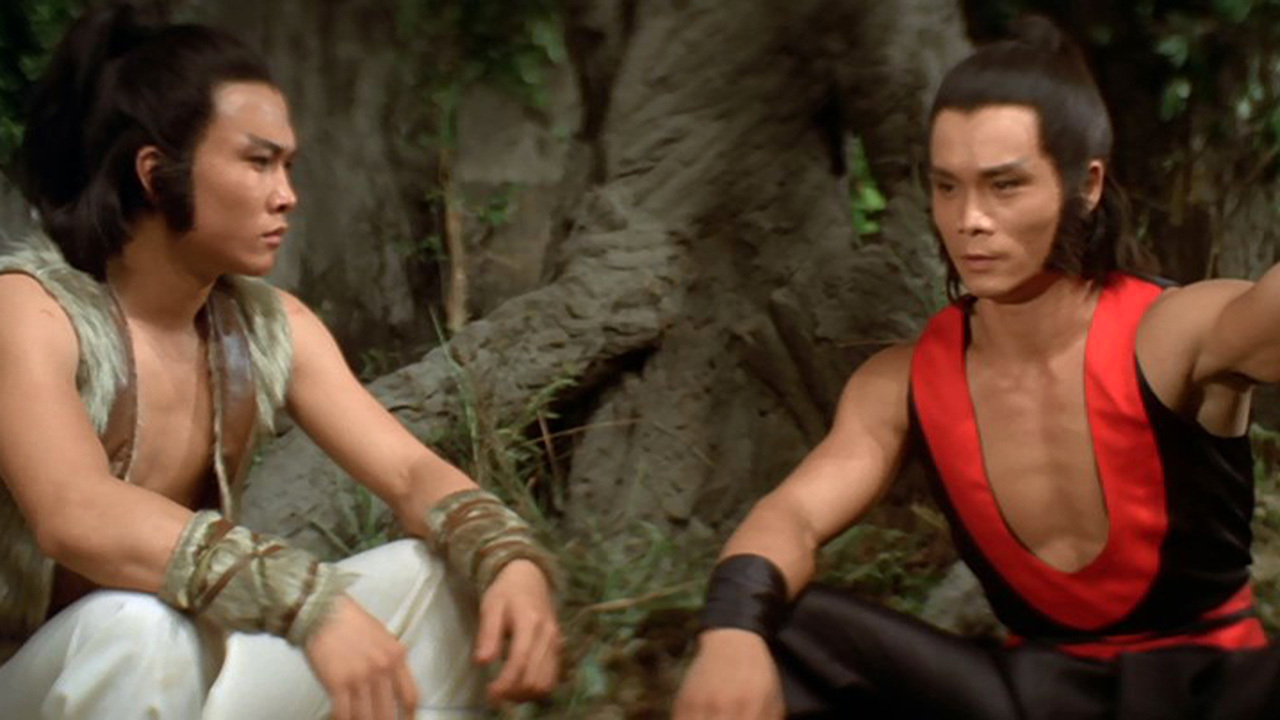Sheng Chiang در صحنه فیلم سینمایی The Masked Avengers به همراه Philip Kwok