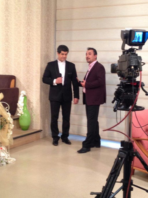  برنامه تلویزیونی به خانه برمیگردیم به کارگردانی ندارد