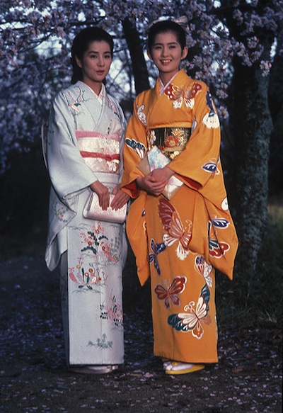 Yûko Kotegawa در صحنه فیلم سینمایی The Makioka Sisters به همراه Sayuri Yoshinaga