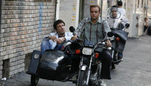 سعید آقاخانی در صحنه سریال تلویزیونی چار دیواری
