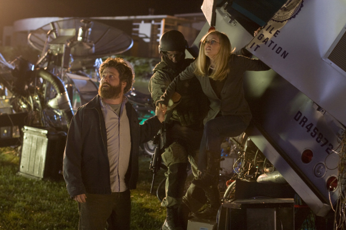 کیلی گارنر در صحنه فیلم سینمایی G-Force به همراه زک گالیفیاناکیس