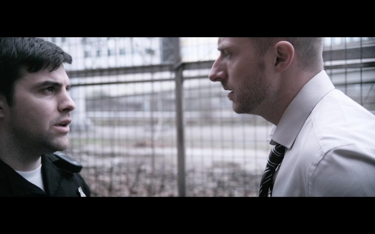 Ben Loyd-Holmes در صحنه فیلم سینمایی Breaking Down به همراه Daniel Caren