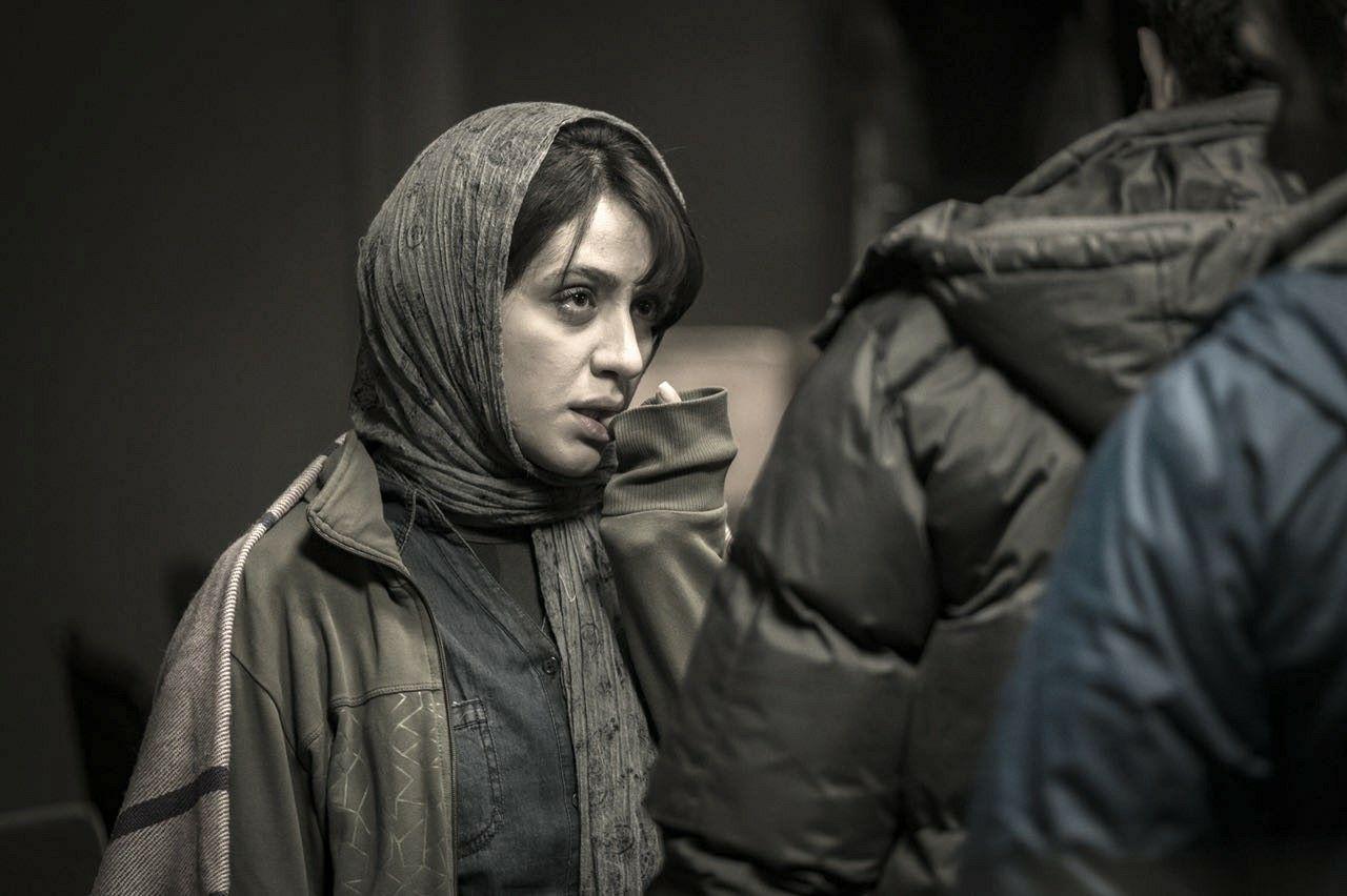 میترا رفیع در صحنه فیلم سینمایی کلمبوس