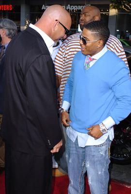 Nelly در صحنه فیلم سینمایی ماشین مخوف به همراه Bill Goldberg