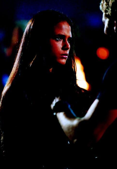 Jordana Brewster در صحنه فیلم سینمایی سریع و خشمگین