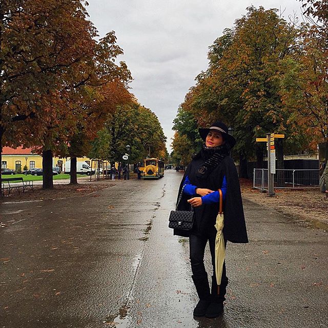 تصویری شخصی از الناز شاکردوست، بازیگر و طراح لباس سینما و تلویزیون