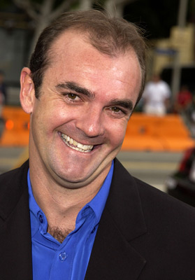 Neil Fanning در صحنه فیلم سینمایی اسکوبی - دو