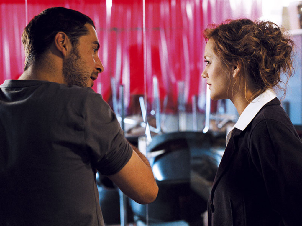 ماریون کوتیار در صحنه فیلم سینمایی Edy به همراه Stéphan Guérin-Tillié