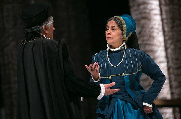  فیلم سینمایی مردی برای تمام فصول به کارگردانی بهمن فرمان‌آرا