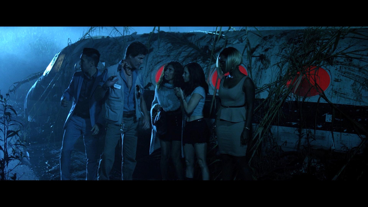 Dave Sheridan در صحنه فیلم سینمایی Victor Crowley به همراه Krystal Joy Brown، Parry Shen، Laura Ortiz و Felissa Rose