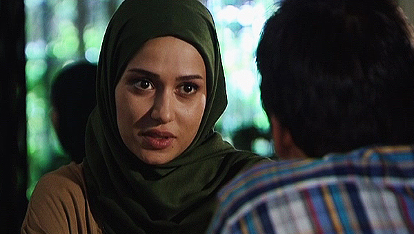 پریناز ایزدیار در صحنه سریال تلویزیونی زمانه