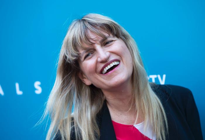 Catherine Hardwicke در صحنه فیلم سینمایی تساوی