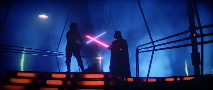 مارک همیل در صحنه فیلم سینمایی جنگ ستارگان اپیزود پنجم - امپراتوری ضربه می زند به همراه دیوید پراوز