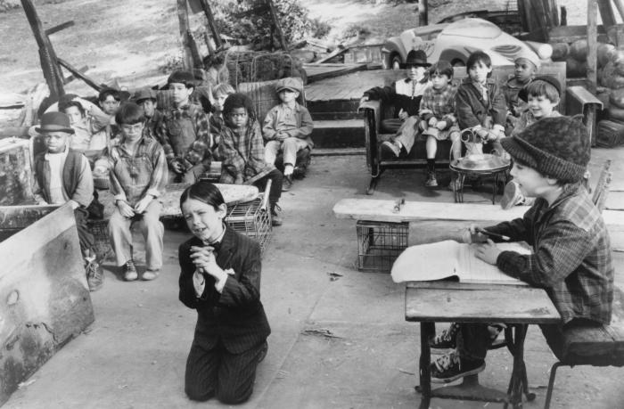 Kevin Jamal Woods در صحنه فیلم سینمایی The Little Rascals به همراه Bug Hall و Ross Bagley