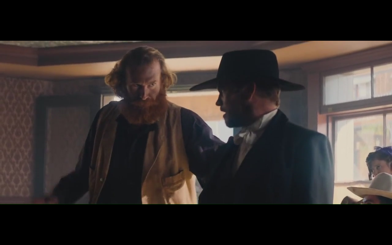 لوک همسورث در صحنه فیلم سینمایی Hickok به همراه Bertrand-Xavier Corbi