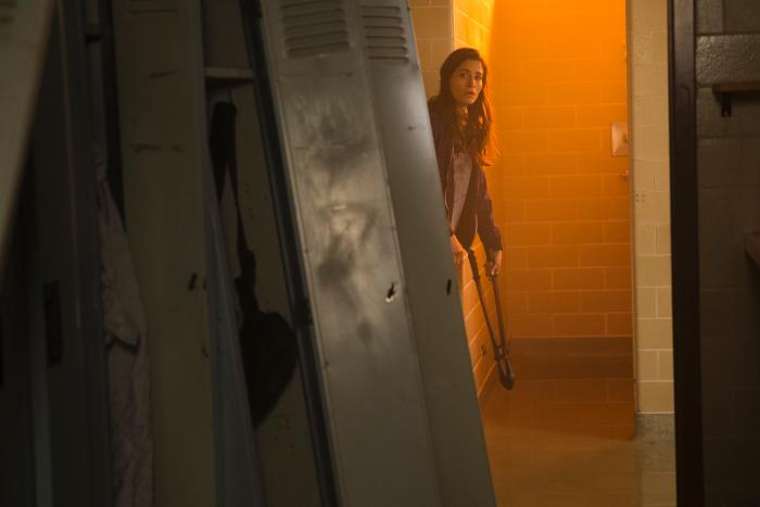 Mercedes Mason در صحنه سریال تلویزیونی ترس از مردگان متحرک