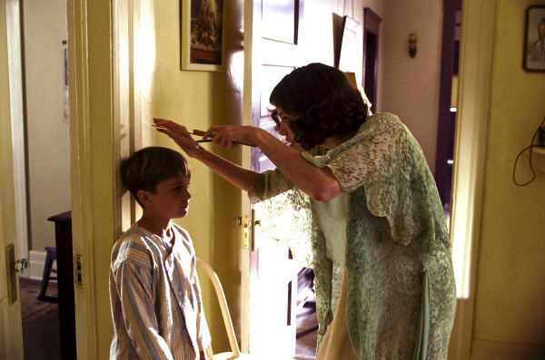 Gattlin Griffith در صحنه فیلم سینمایی بچه جایگزین به همراه آنجلینا جولی