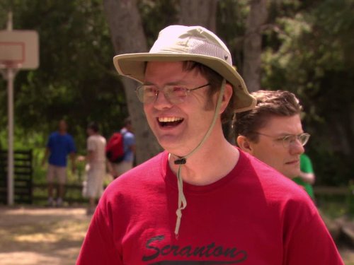 James Urbaniak در صحنه سریال تلویزیونی اداره به همراه رین ویلسون