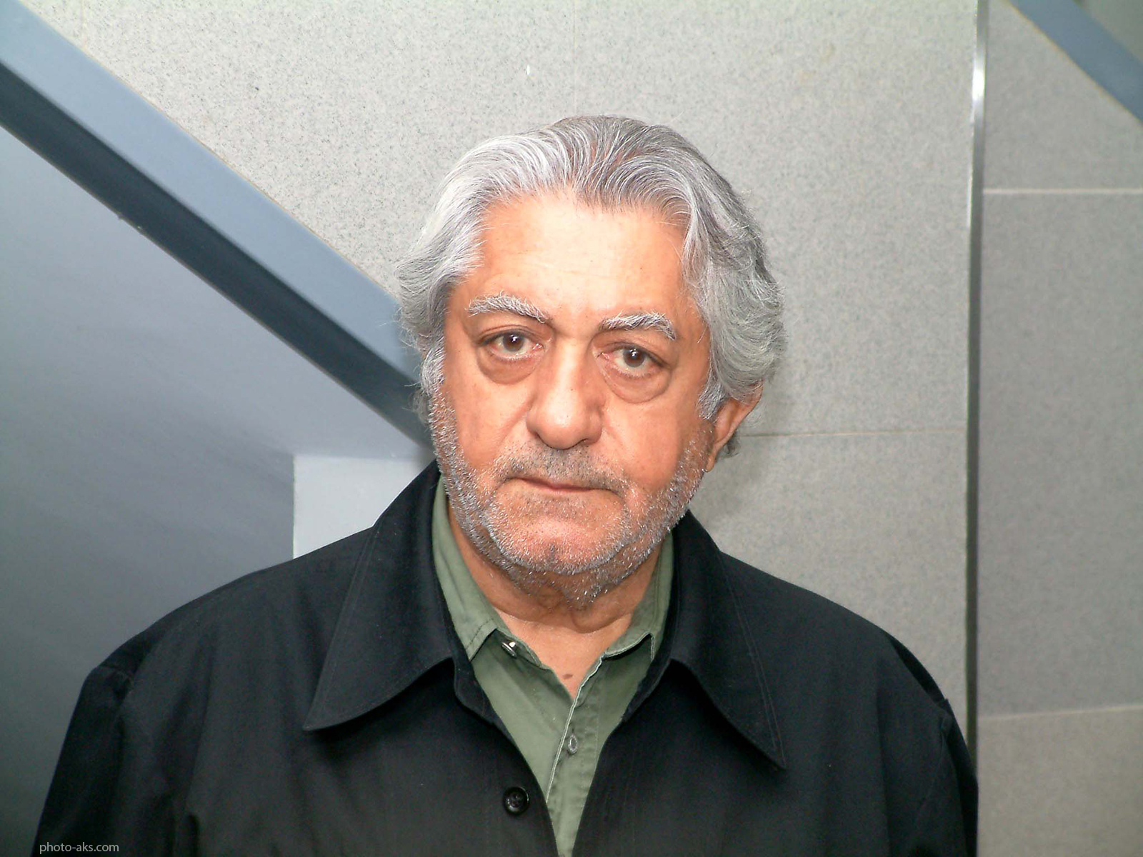 تصویری شخصی از عزت‌الله انتظامی، بازیگر و نویسنده سینما و تلویزیون