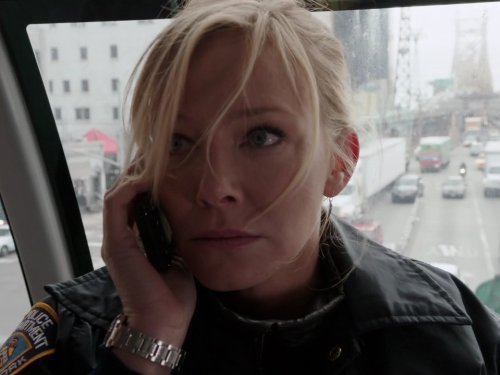 Kelli Giddish در صحنه سریال تلویزیونی قانون و نظم: واحد قربانیان ویژه