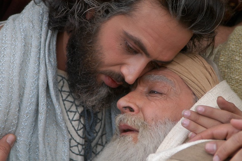 مصطفی زمانی در صحنه سریال تلویزیونی یوسف پیامبر به همراه محمود‌ پاک‌نیت