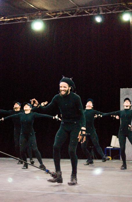 Savion Glover در صحنه فیلم سینمایی خوش قدم