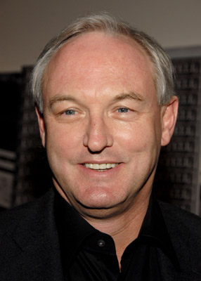 Christopher Buckley در صحنه فیلم سینمایی سیگار کشیدن ممنوع