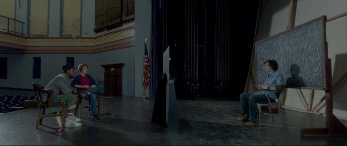 توماس من در صحنه فیلم سینمایی من و اِرل و دختر درحال مرگ به همراه RJ Cyler و Masam Holden