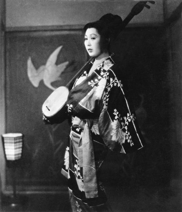 Mitsuko Mito در صحنه فیلم سینمایی اوگتسو مونوگاتاری