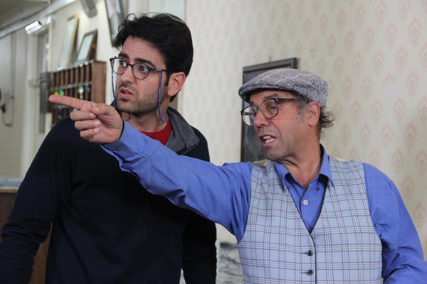 سید جواد‌زیتونی در صحنه سریال تلویزیونی مرز خوشبختی به همراه امیرحسین آرمان